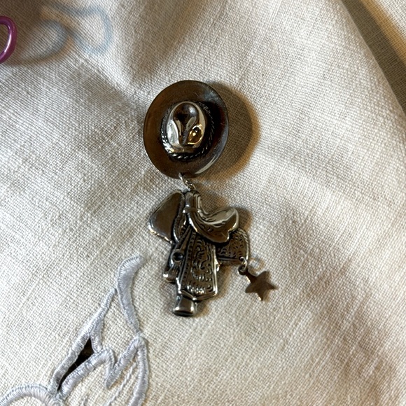 Vintage “Rodeo Queen” Brooch. Stamped each piece 925 - Detailed Saddle Markings - Picture 1 of 8
